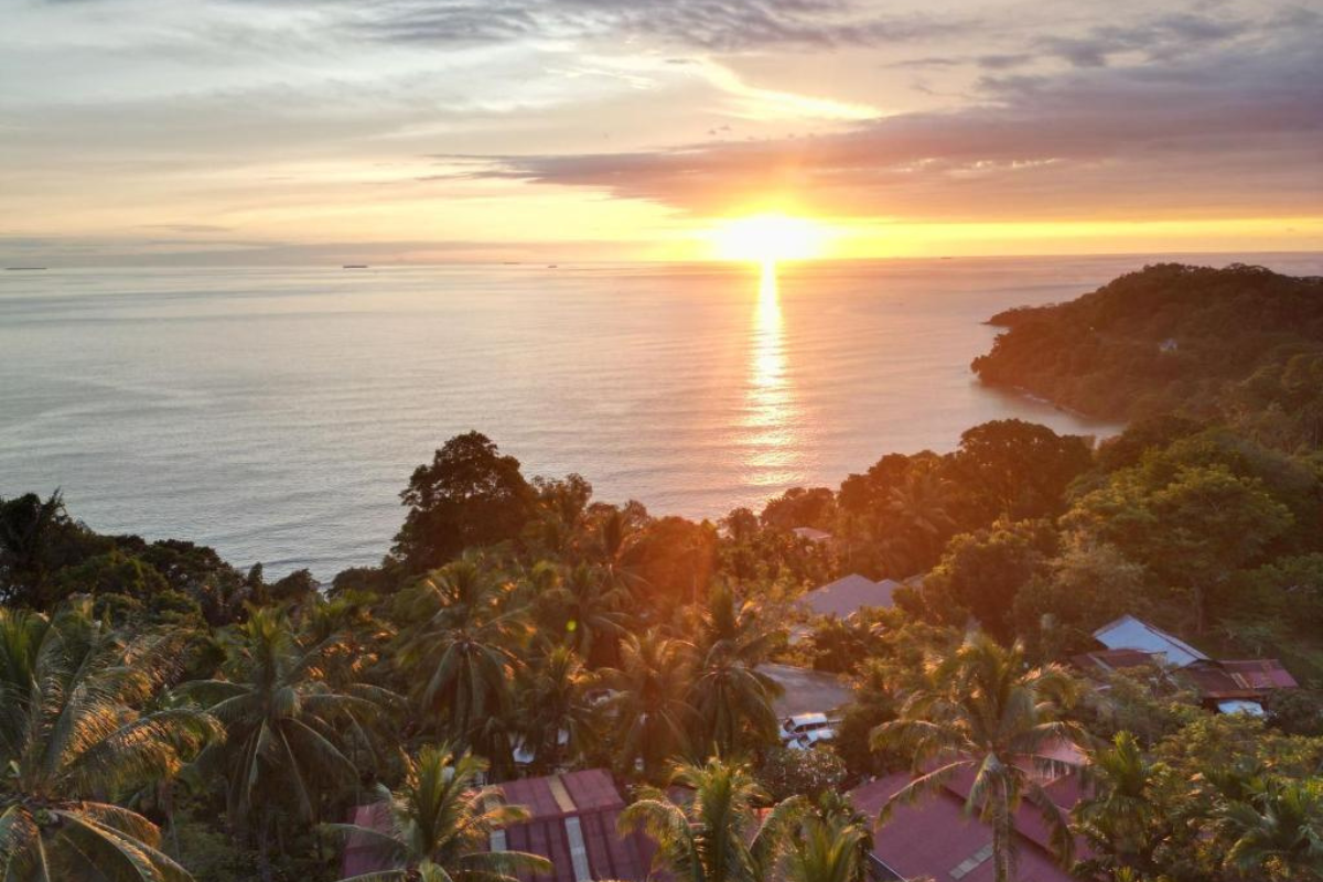 Air Manis Beach, Sumatra